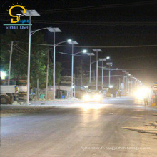 Éclairage public intelligent de réverbère de stationnement de réverbère Application de route et lumières de rue d&#39;alimentation solaire